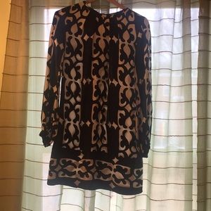 Fun black and white long sleeve dress!
